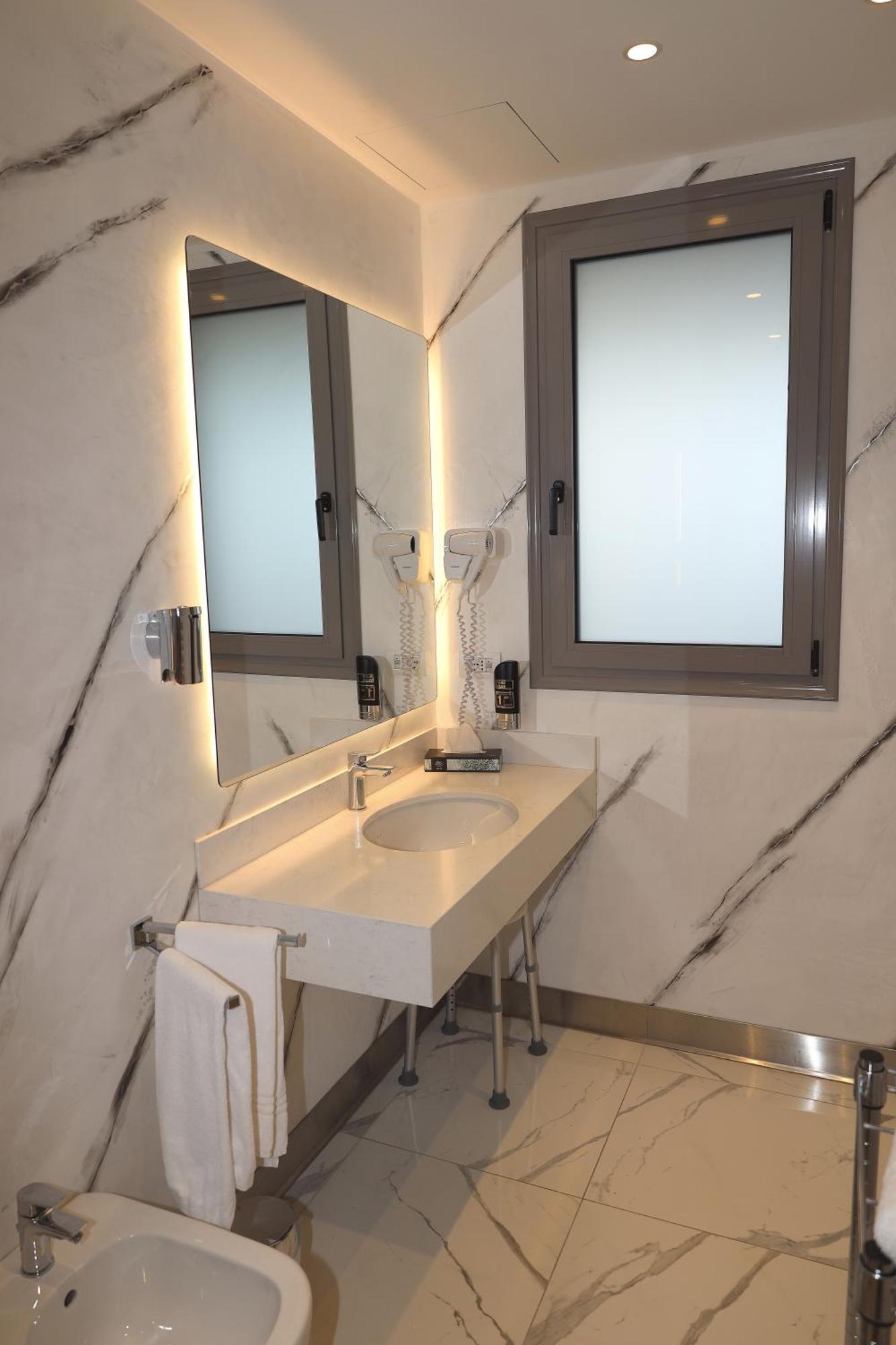 One Hotel & Restaurant Dalmine Dış mekan fotoğraf