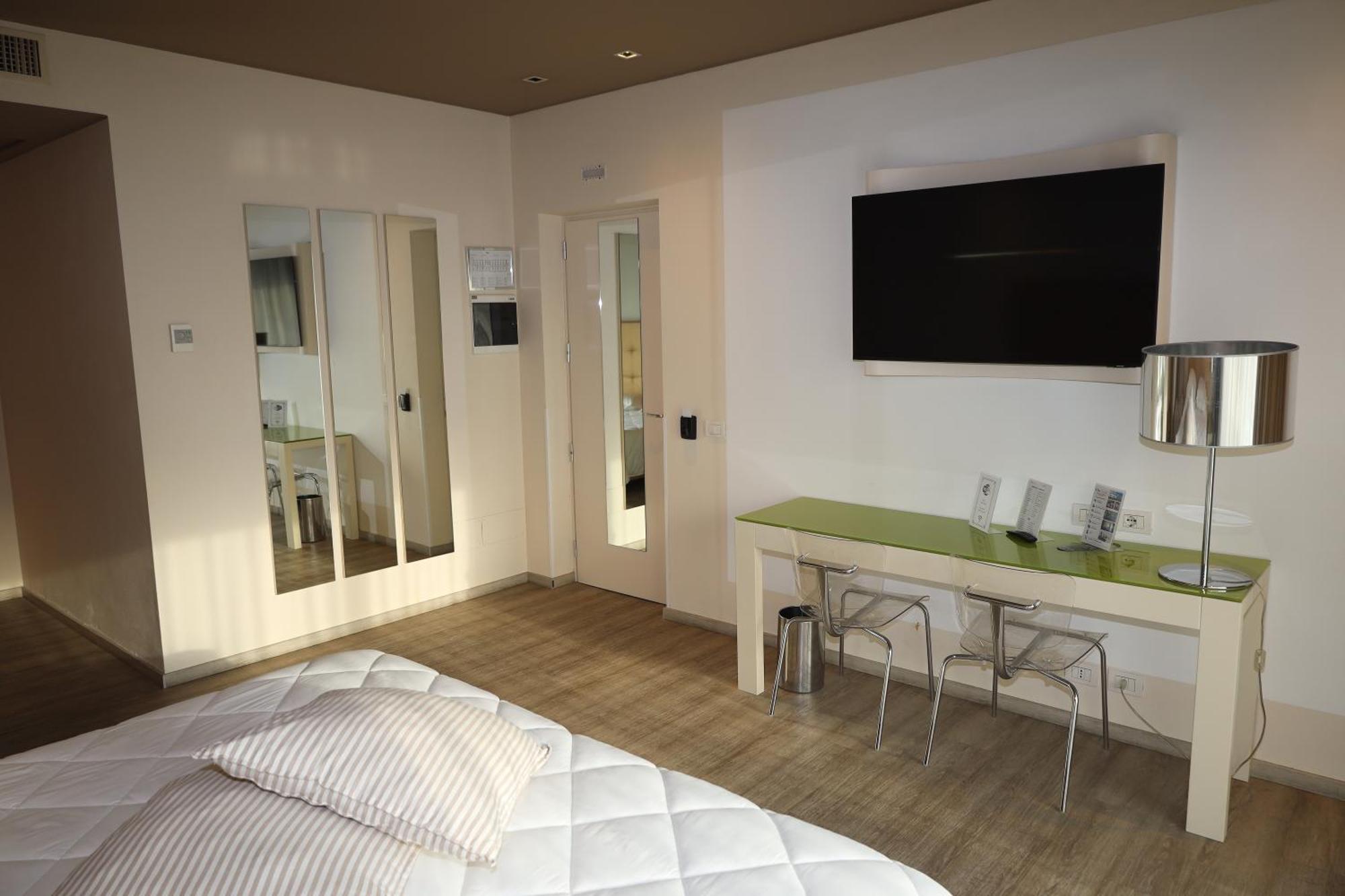 One Hotel & Restaurant Dalmine Dış mekan fotoğraf