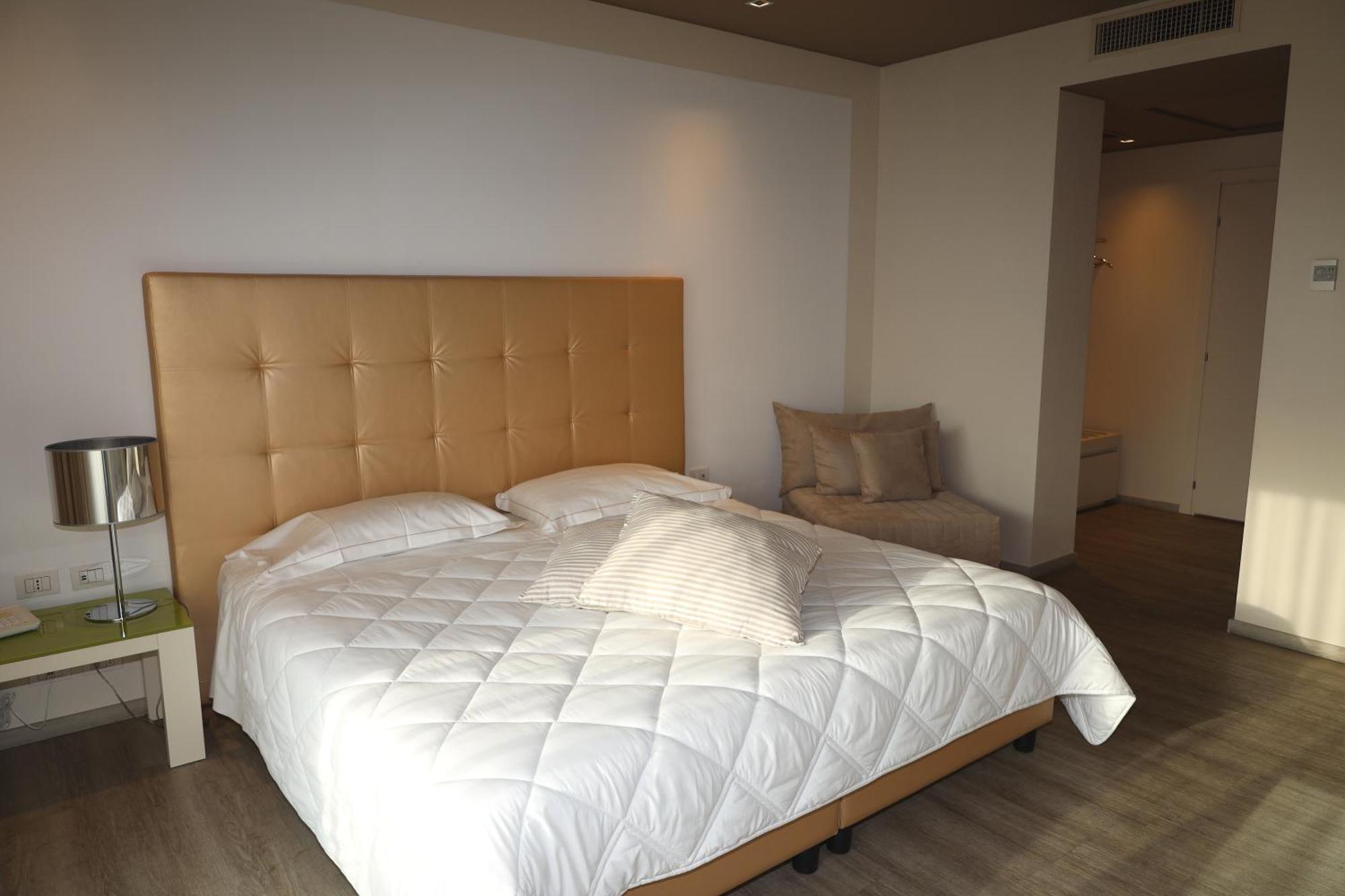 One Hotel & Restaurant Dalmine Dış mekan fotoğraf