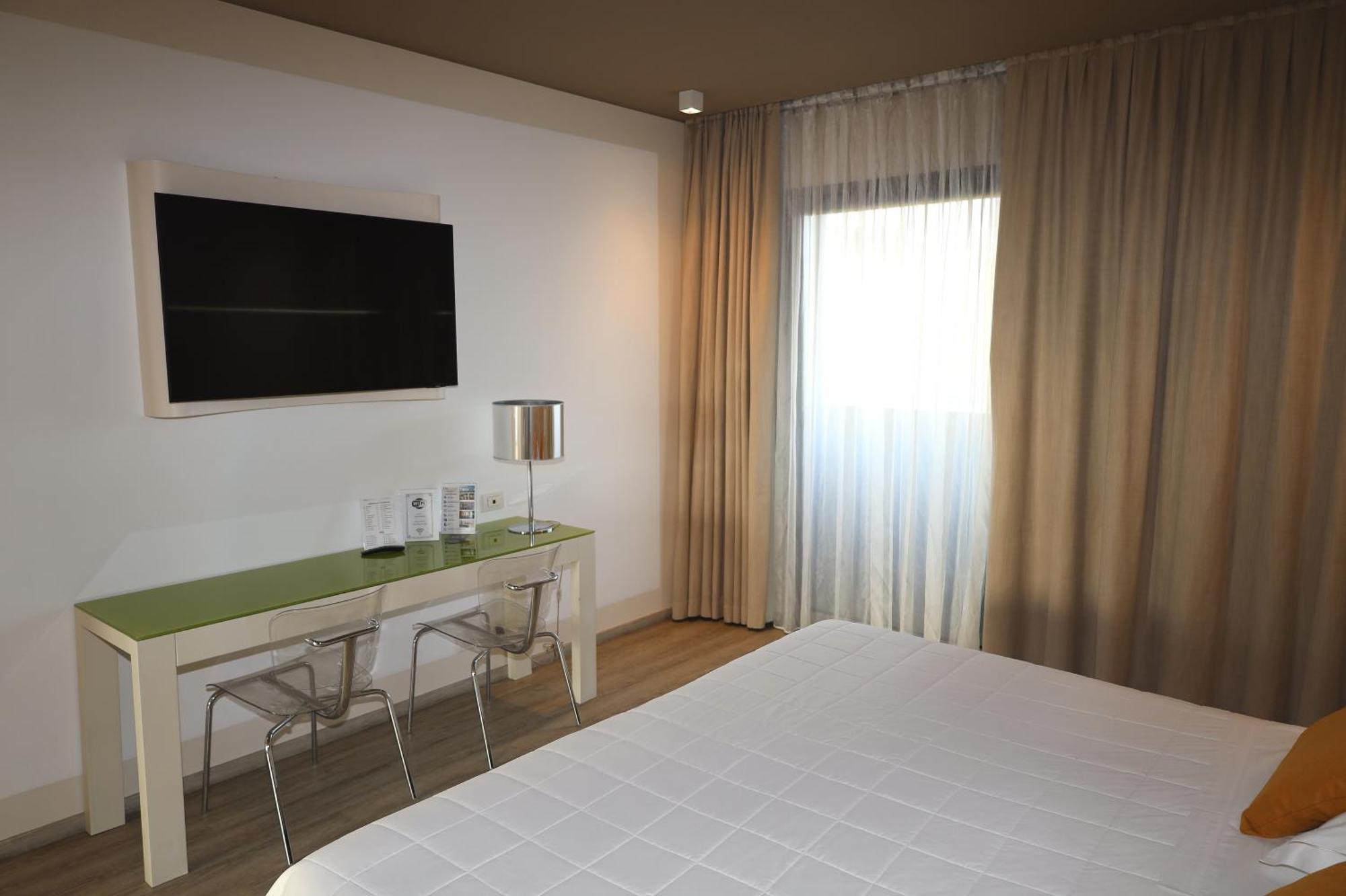 One Hotel & Restaurant Dalmine Dış mekan fotoğraf