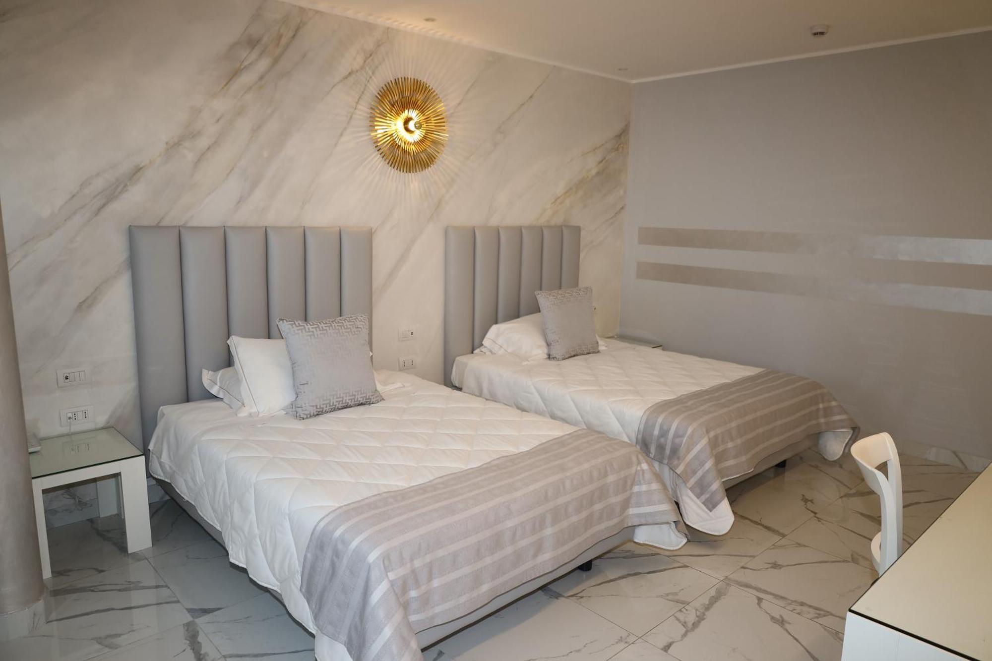 One Hotel & Restaurant Dalmine Dış mekan fotoğraf